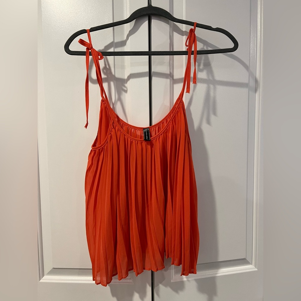 Pleated shoulder tie top